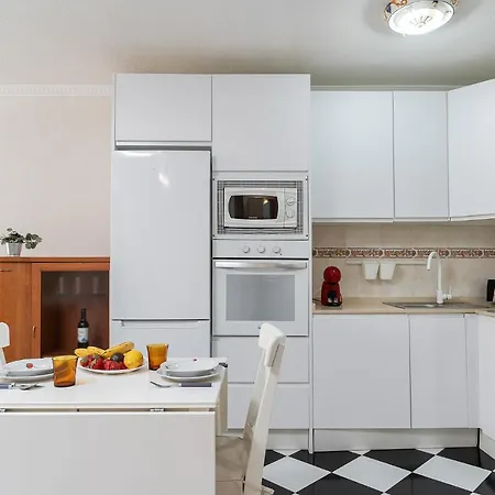 Blonzu Guinea Benalmádena