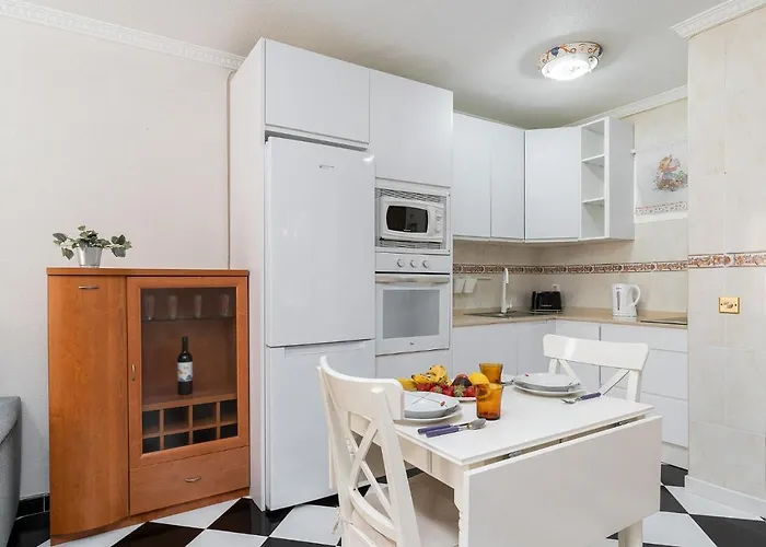 Blonzu Guinea * Benalmádena