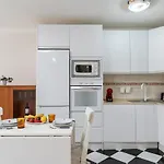 Blonzu Guinea Benalmadena